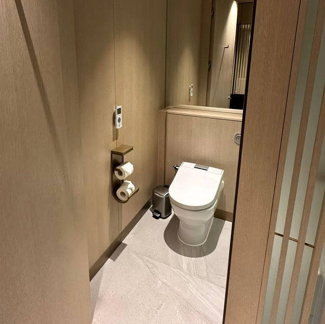 Hotel near Hong Long Disneyland and airport
