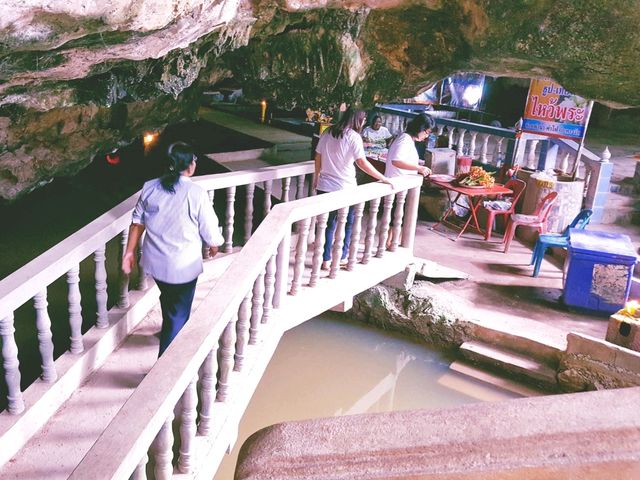 วัดถ้ำน้ำ จ.ราชบุรี