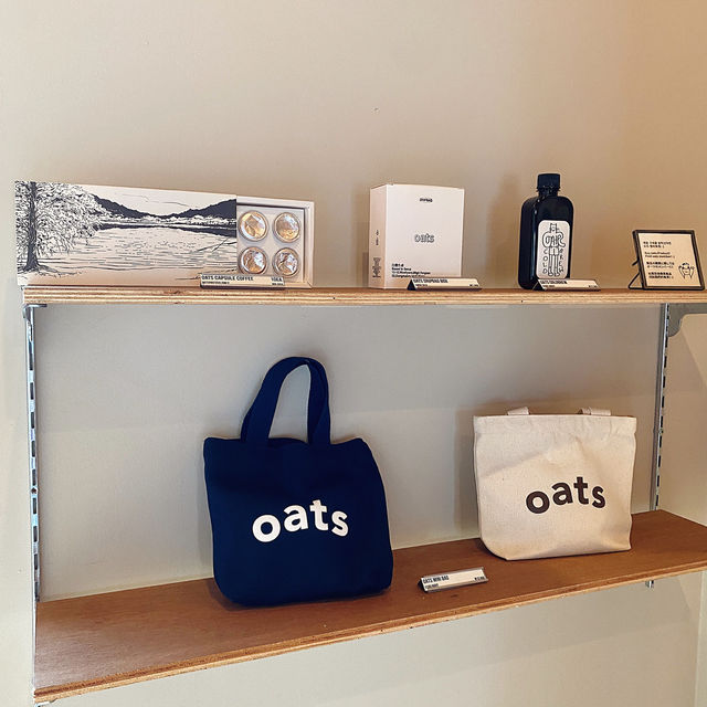 韓國首爾「延南洞咖啡館推薦！Oats Coffee維也納咖啡，一口就上癮！☕️❤️ 