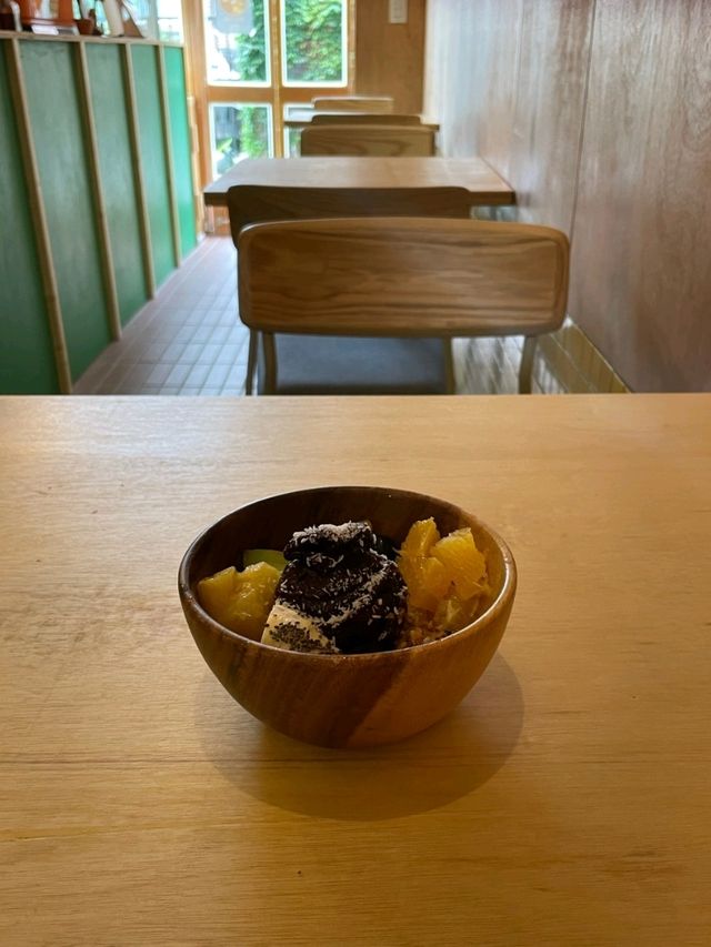 🪞🪟망원 카페 • 보울리 Bowly