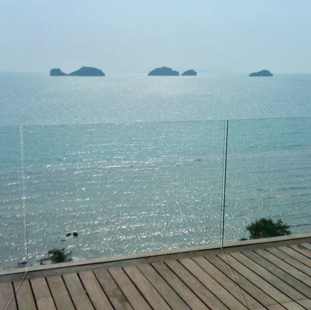 คอนราด เกาะสมุย 🏝️