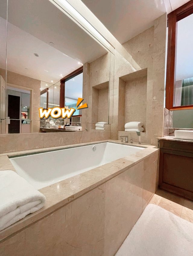  Equarius Hotel beautiful bathtub