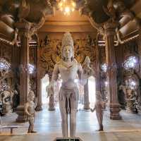 ปราสาทสัจธรรม