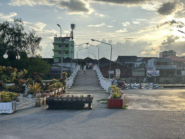 โบสถ์คริสต์เมืองจันท์