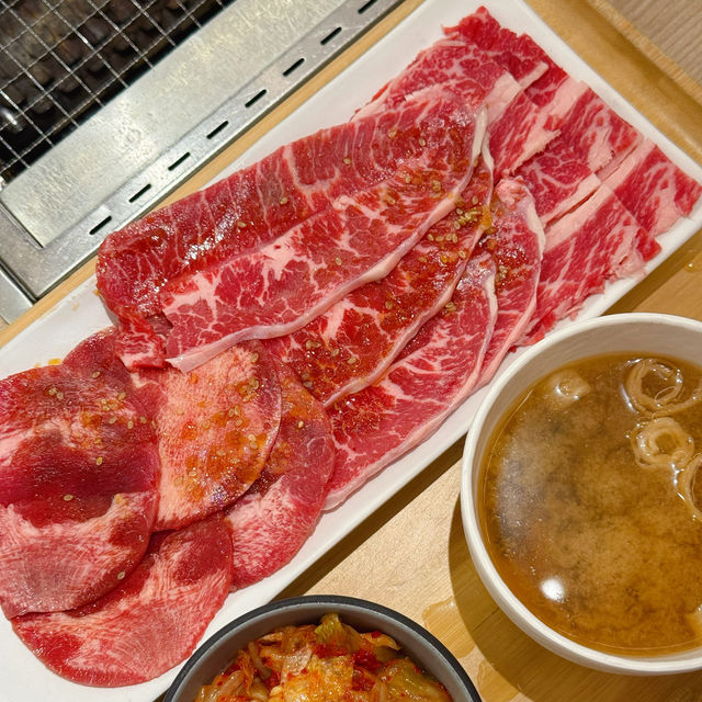 外星人主題👽路軌燒肉餐廳💕