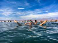 【チリ】塩湖でぷかぷか！砂漠の中の自然のプール