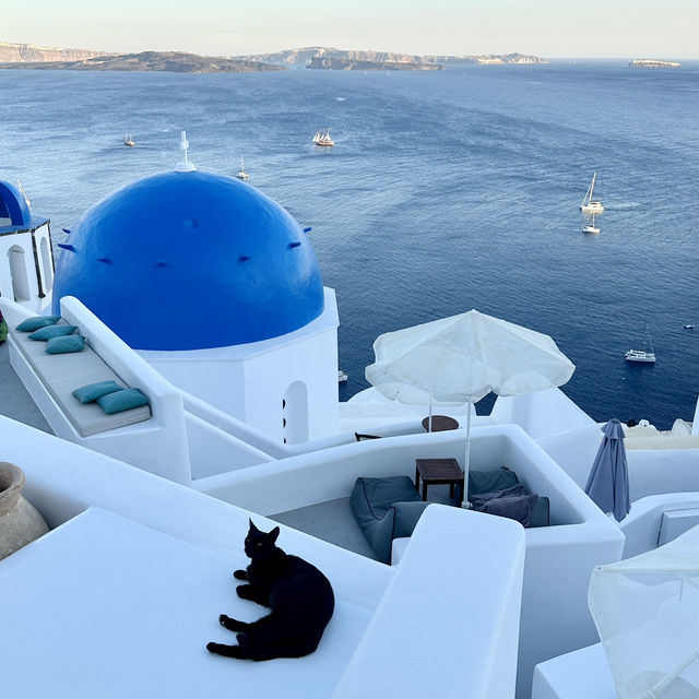 Sophia Oia View Room Tour