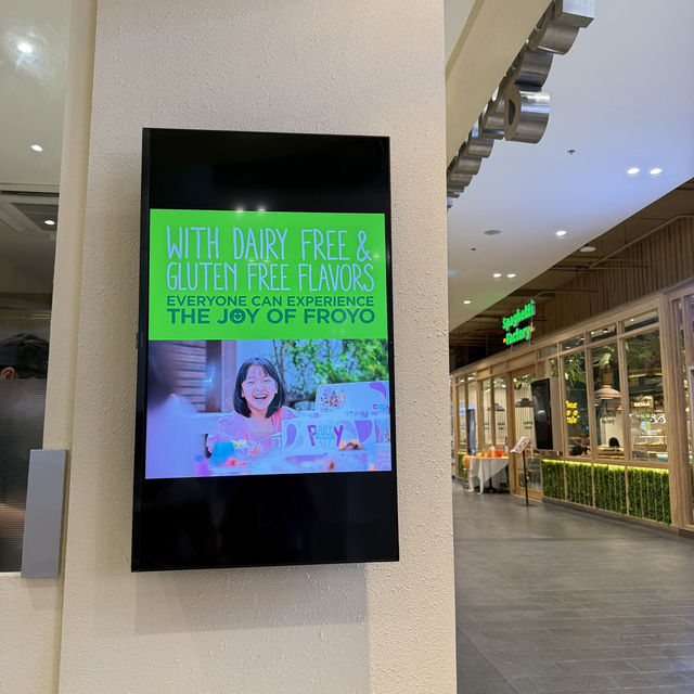 Yogurtland ร้านไอศครีมโยเกิร์ตในใจเรา