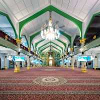 Masjid Sultan: A Golden Dome of Faith