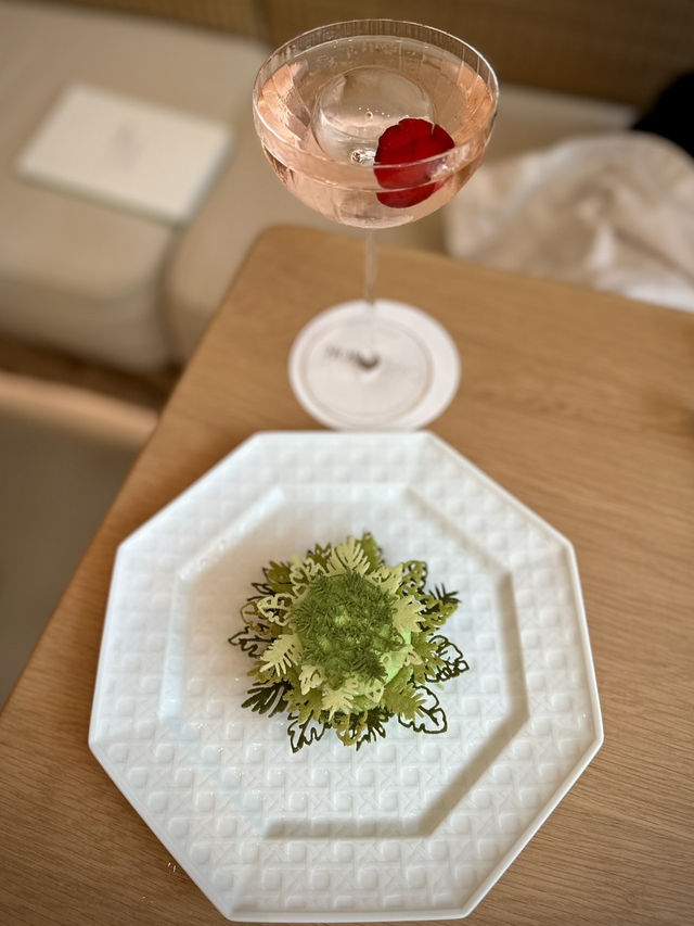 สิ้นสุดการรอคอย “Cafe Dior” สุดหรูหราในเอเซีย