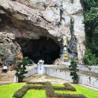 Kek Lok Tong Cave Temple and Zen Gardens