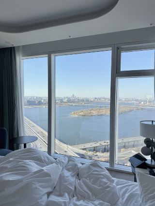 마포에서 즐기는 한강뷰 호캉스 - 호텔 나루 서울 엠갤러리