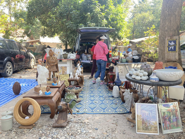 ตลาดหนองฮ่อ ที่เที่ยวสไตล์คนคูล ๆ เชียงใหม่