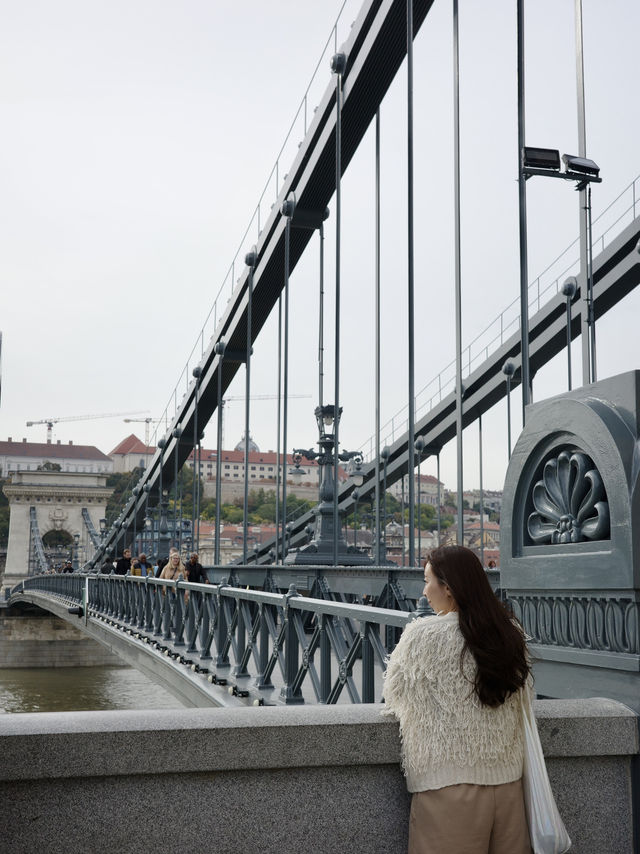 📍セーチェーニ鎖橋