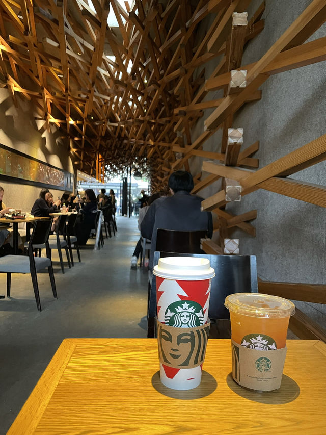 유명한 건축가가 만든 다자이후 일본풍 스타벅스! 🇯🇵