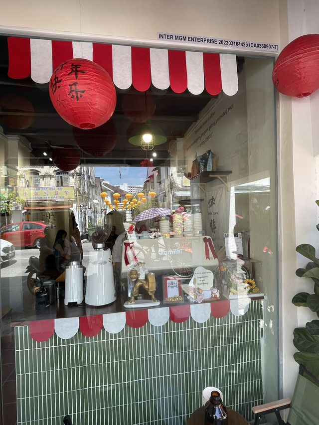 Senses Coffee – A Cozy Hideaway with Artistic Charm in Penang ☕🎨