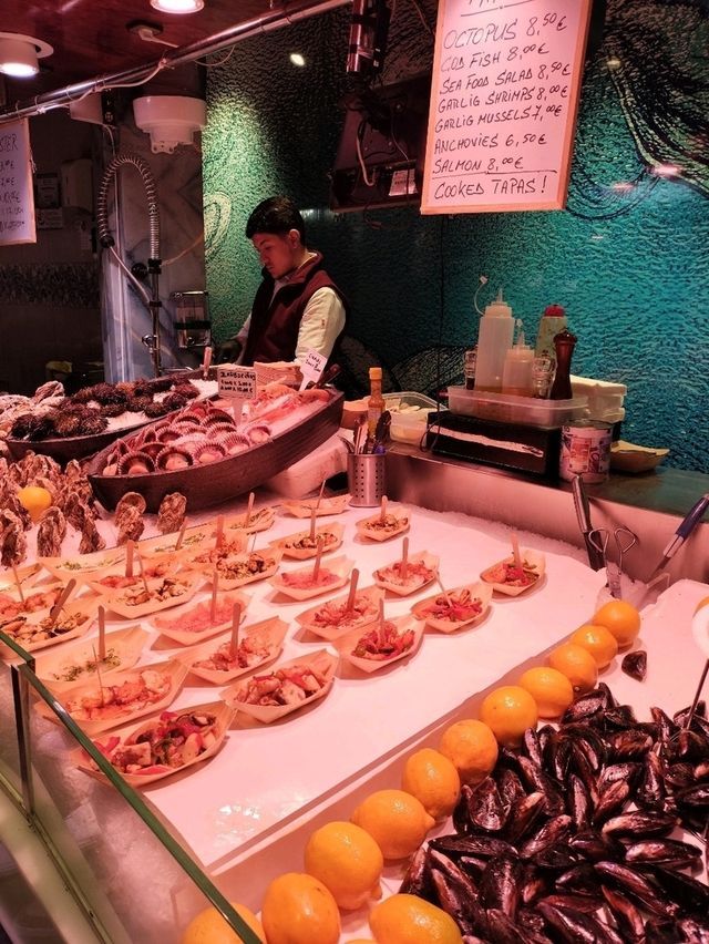 巴塞羅那不得不去的美食市場 Mercado de La Boqueria