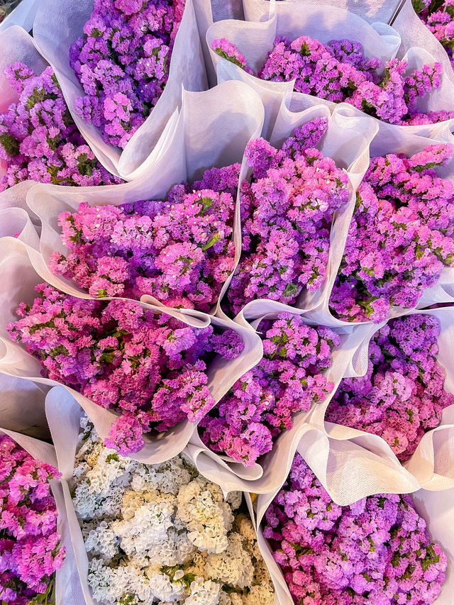 Flowers market in Bangkok💐
