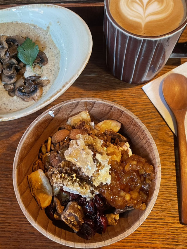 韓国　DOTORI 新龍山店