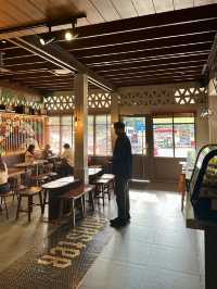 จิบกาแฟ แลพระธาตุเมืองคอน ที่ร้าน Kopi Roaster