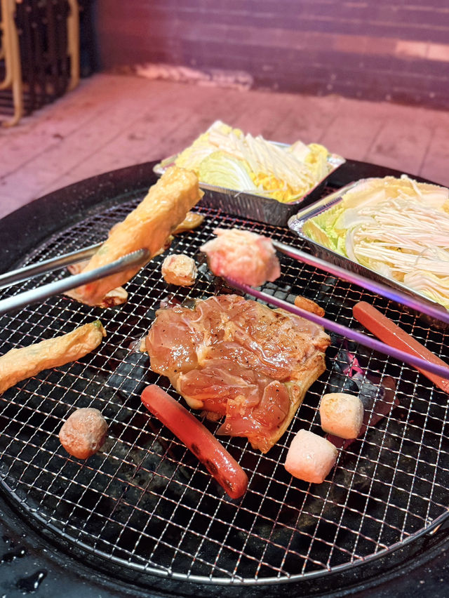 銅鑼灣2層酒吧，任食BBQ🍢特調Cocktails🍸