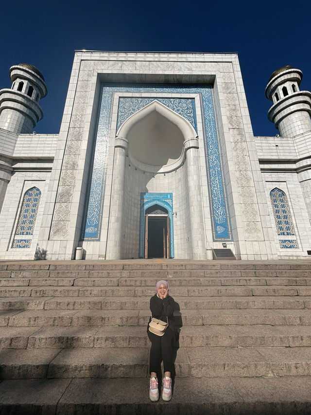 Walk Around Almaty City, Kazasthan🥰