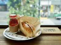 A Cozy Coffee Break at niko and ... COFFEE TOKYO