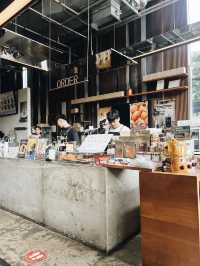 Roots at Thonglor