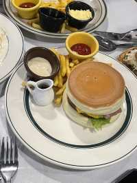 버거에 와플이!? 강릉 리틀다이너 미친 조합 맛집🍔🧇🥞