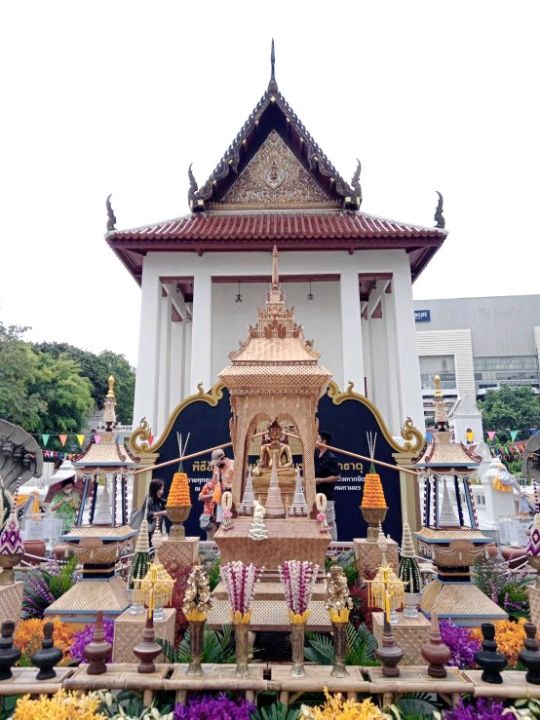 ทำบุญสงกรานต์ 2025 ที่วัดปทุมวนาราม✨️