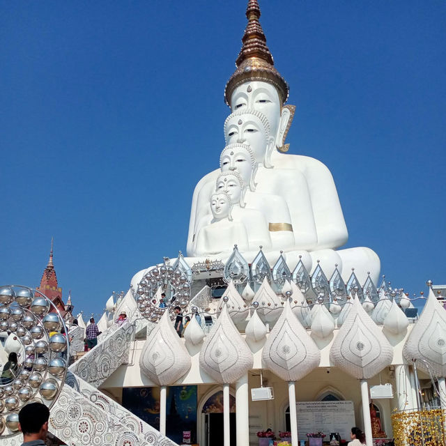 วัดผาซ่อนแก้ว
