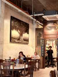 Flavours of the Past: Dining Nostalgia at Warong Old China