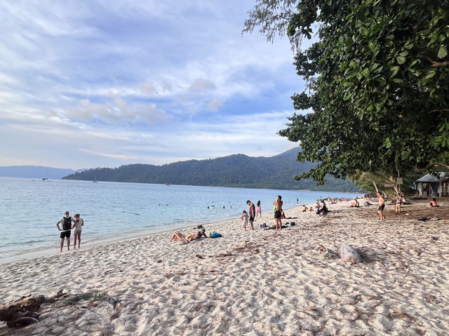 Sunsets & Serenity: A Romantic Escape to Koh Lipe