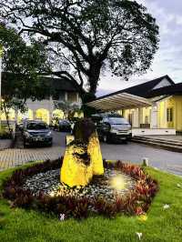 The Old Courthouse Kuching: A Timeless Colonial Landmark and Photogenic Gem 