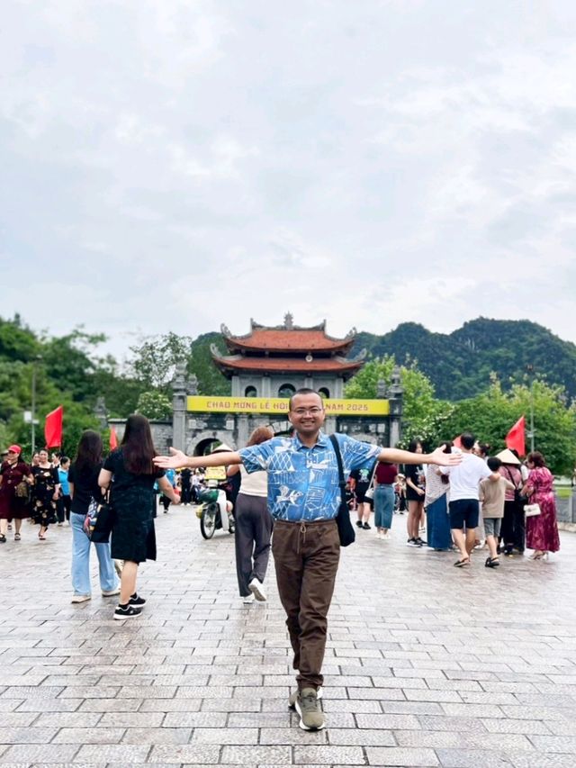 วัดหัวหลู่ King Dinh & Le Temples