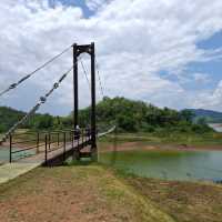 สะพานแขวนแก่งกระจาน 