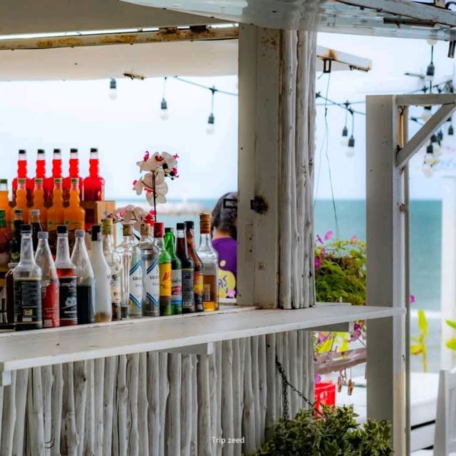 ร้านอาหารริมทะเล หัวหิน