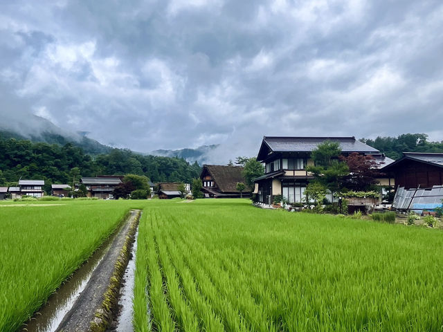 Shirakawa-go’s Gassho-zukuri Village