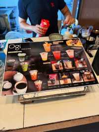 คาเฟ่ลับริมทะเลเปิดใหม่ ย่านอ่างศิลา