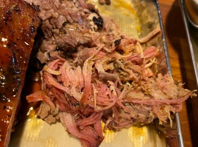 🇺🇸🔥 UJ Smokehouse: A Taste of the US of A 🎆🐖🐄🍖