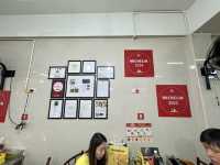 Bangkok’s Pork Noodle Gem: Rung Rueang Delivers Big on Flavor