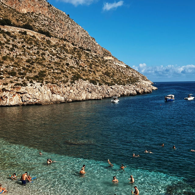 Head West in Sicily to San Vito: A Dive into Azure Beauty! 💙🐠