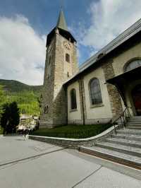 Restaurant Julen – Traditional Swiss Dining with a Cozy Alpine Vibe