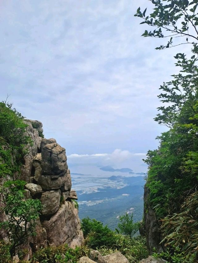 Hiking, Temples, and Vibes I Didn’t Expect