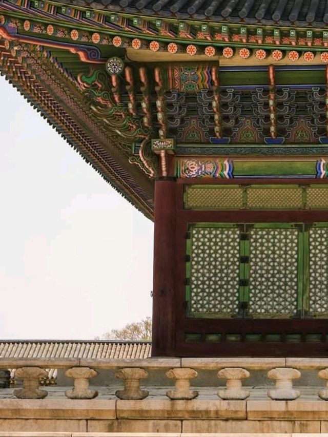 🇰🇷✨ Seoul Vibes: Tradition Meets K-Pop Energy 🎶🏙️