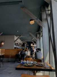 【神奈川🇯🇵】七里ヶ浜の絶景カフェでランチ🍽️