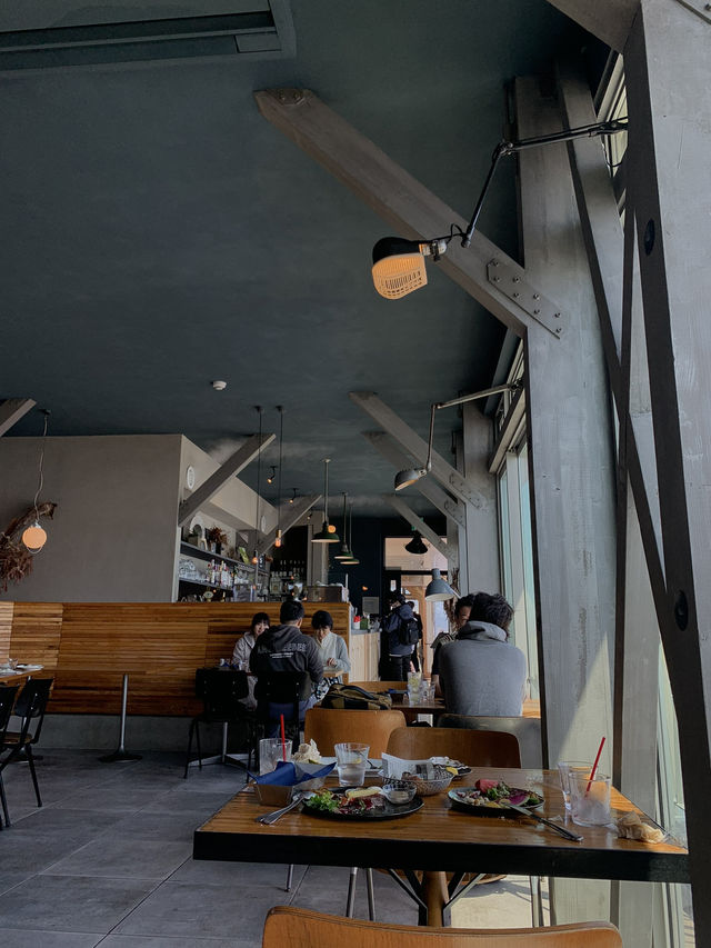 【神奈川🇯🇵】七里ヶ浜の絶景カフェでランチ🍽️