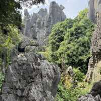 Kunming in 4 Days: Streets to Stone Peak