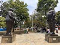 【Plaza Botero｜メデジン中枢の野外アート広場】