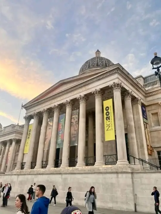 just immense, we seemed to walk for miles and yet I think we missed half of it.